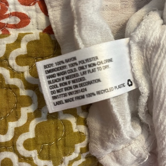 Super cute xhilaration crop top in medium - Picture 7 of 10